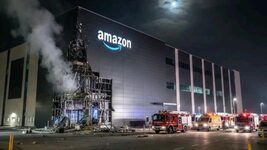 Amazon data center in UAE hit by 'objects'