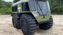 Українські інженери розробили унікальний всюдихід-амфібію «ТАХА»: машина здатна працювати на будь-якій місцевості