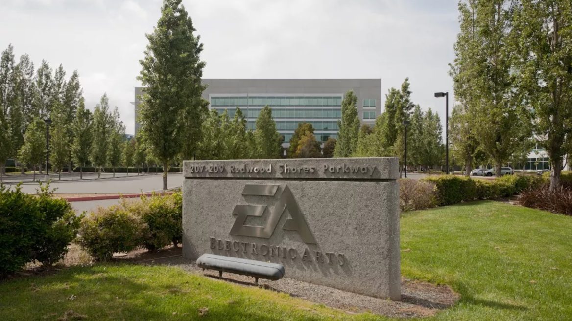Ляпас для тих кого звільнили. Electronic Arts виплатила керівникам $60 млн у той час коли скоротила 670 осіб