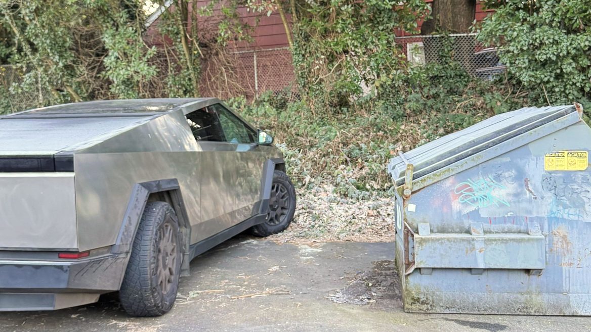 Оригінальний співзасновник Tesla який керував компанією до приходу Маска заявив що Cybertruck виглядає як «сміттєвий контейнер»