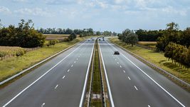 Українці створили застосунок, що дозволить сплачувати дорожні збори в ЄС наперед