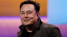 Исландский дизайнер с инвалидностью 9 дней не мог понять, уволил ли его Twitter. Пришлось тегать Маска. Тот ответил троллингом