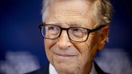 Bill Gates believes AI can reduce the workweek to 2-3 days