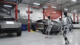 Робот Tesla напал на инженера на фабрике компании в Техасе. Что произошло и были ли уже подобные случаи