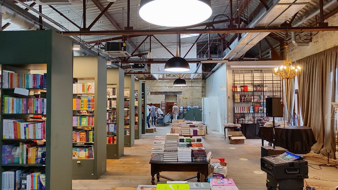 В новом книжном магазине Readeat за уикенд продали 4443 книги. В планах создать в Украине книжный Spotify