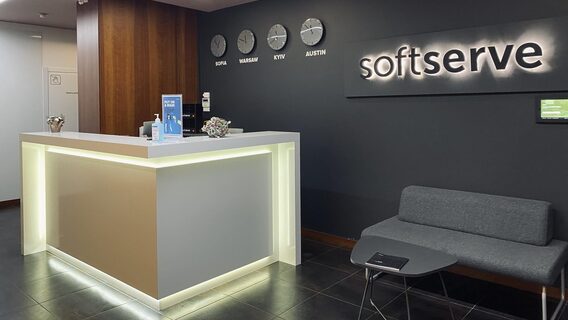 SoftServe масштабує команду Robotics & Advanced Automation. Яких спеціалістів найматимуть?
