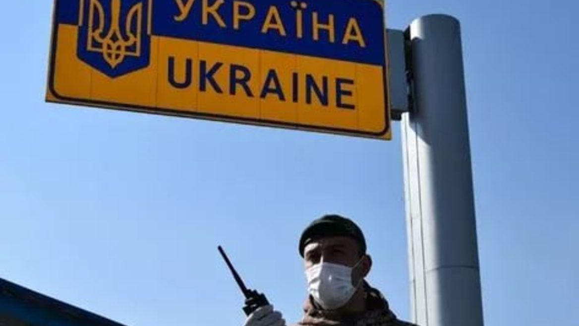 В Одесской области безработный программист пытался бежать из Украины в ЕС, потому что иностранные компании якобы не хотят работать с украинскими айтовцами. Как суд наказал нарушителя