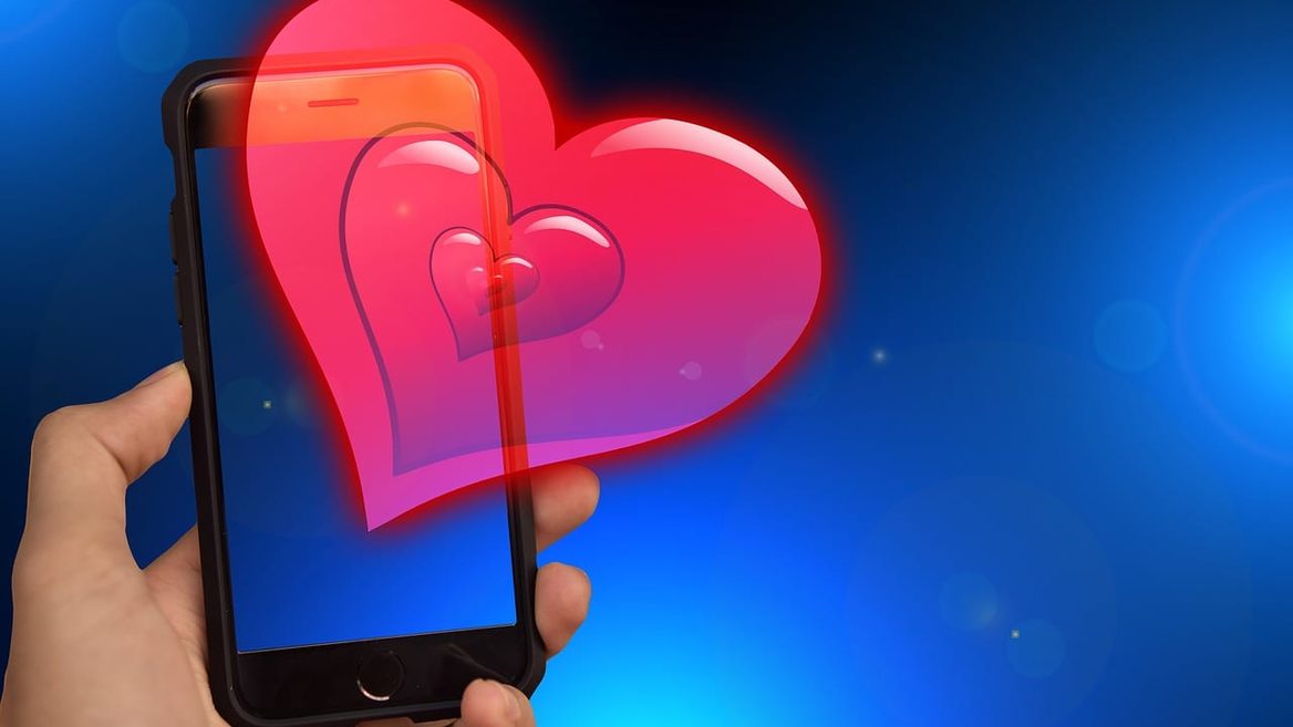 Стартап Zodier запустил первый дейтинг-сервис в Instagram к Дню святого Валентина