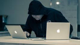 Крах «братства» русскоязычных киберпреступников. Война в Украине разрушила главное хакерское табу. Какие это повлечет за собой последствия