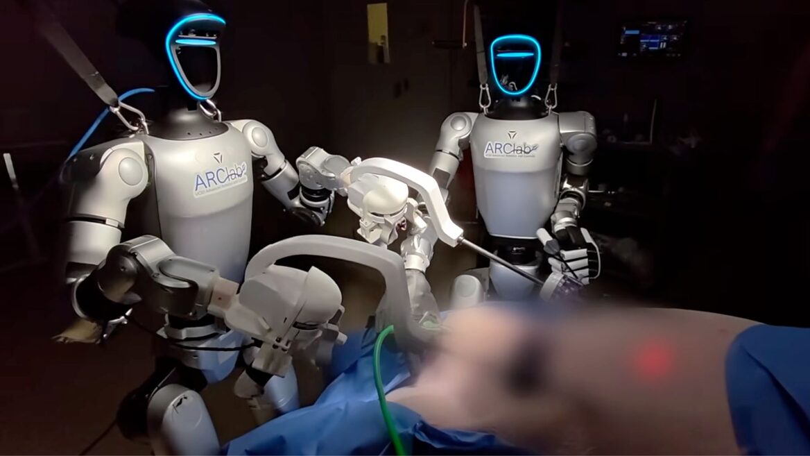 The world's first operation using remote-controlled humanoid robots was performed in the US