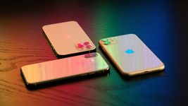 iPhone на мільйон. Двоє молодиків намагались завезти в Україну партію контрабандних iPhone 12 iPhone на мільйон. Двоє молодиків намагались завезти в Україну партію контрабандних iPhone 12