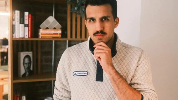 «Я готовий заплатити $100 000 за H-1B-візу, щоб найняти найкращих людей у свою AI-компанію». Співзасновник стартапу Metaview пояснює, чому нова візова вимога Трампа для нього — не біда
