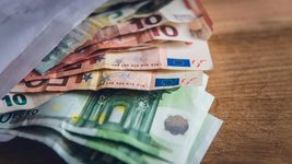 UPD. Экс-соучредитель маркетинг-стартапа Adsme, предлагавший $2500 за помощь в поиске работы, получил оффер через неделю после объявления