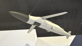 США розробляє нові високоточні ракети, призначені для України. Що наразі відомо про ERAM, яка здатна вразити цілі на відстані щонайменше 400 км
