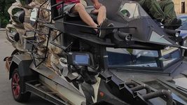 Від творця «Чужого». Українець зібрав дуже страшний автомобіль для залякування окупантів

