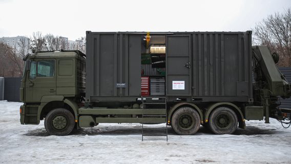 В Украине создали мобильную мастерскую для артиллеристов. По словам разработчиков, она может закрыть 90% ремонтных потребностей прямо на месте