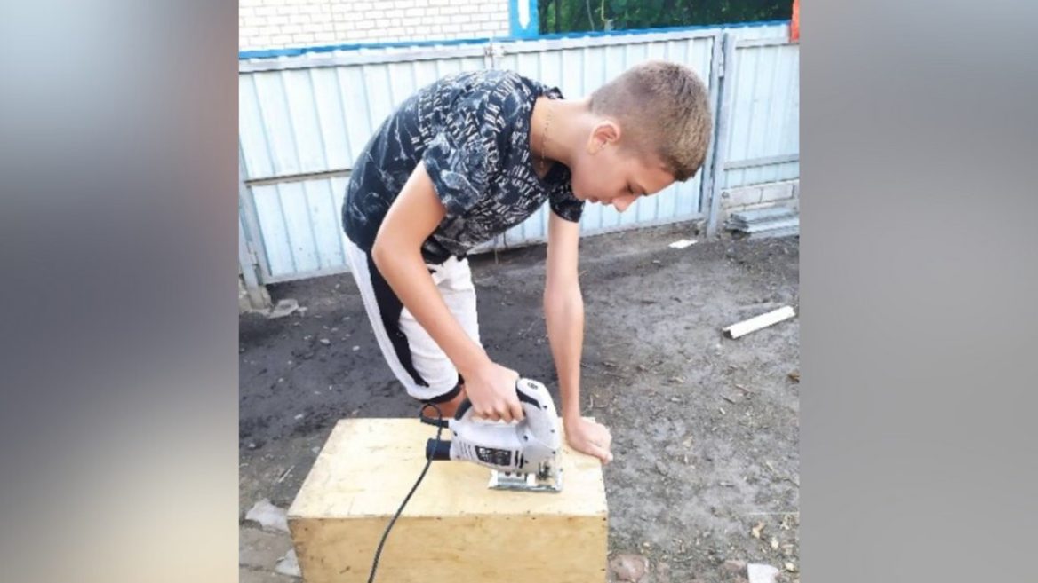 Школяр із Житомира розробив генератор за допомогою якого можна отримувати електричну енергію від дощу. Ось як працює винахід