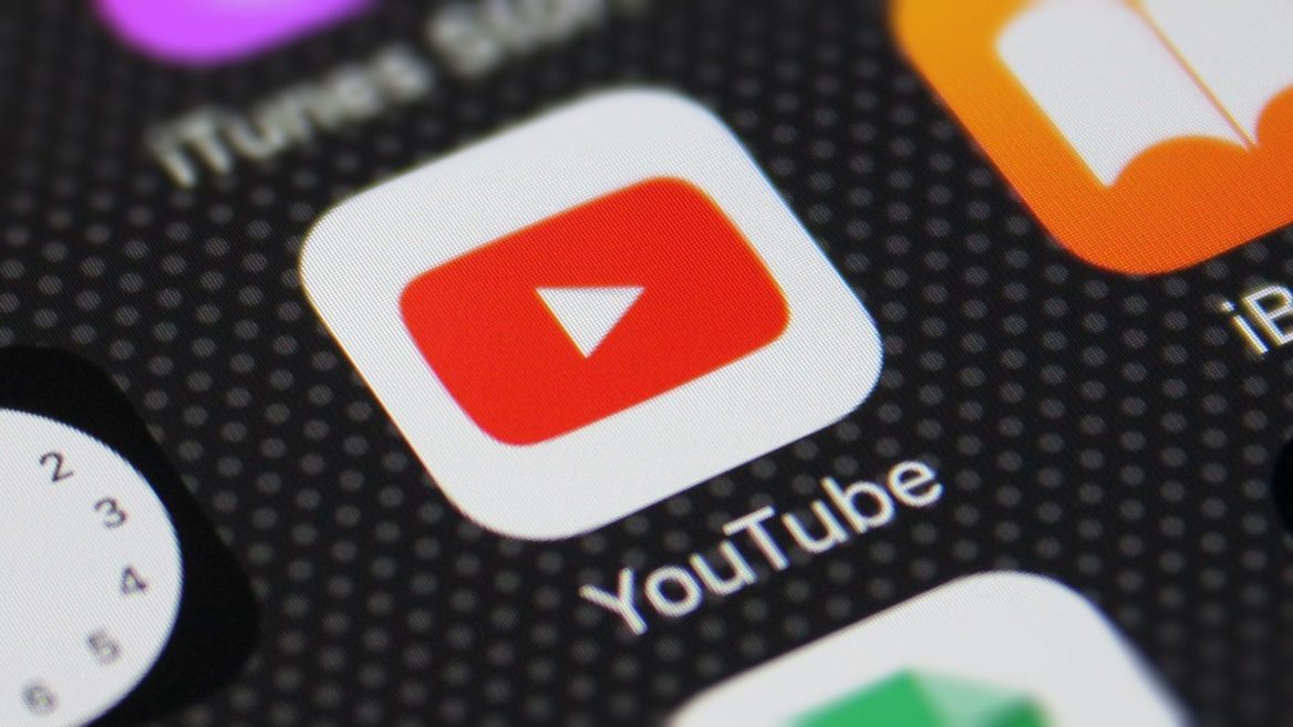 QA Engineer  склала добірку українських YouTube-каналів про ІТ тестування та розробку