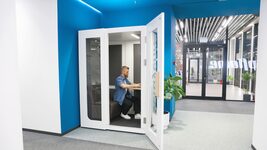 Open space distracts? Silentbox brings focus back