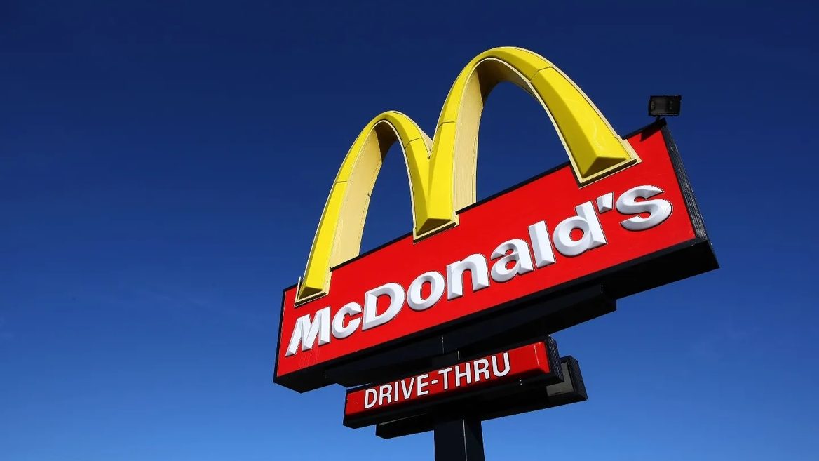 Українець рекламував німецьку косметику використовуючи бренд McDonald’s. Так і таке буває. Що було далі