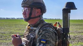Військовий створив «ранцевий РЕБ», який працює автономно та має компактну антену 