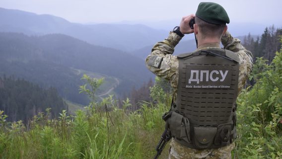 Програміст EPAM Systems намагався втекти з України, незаконно перейшовши кордон на Одещині. Справу передали до суду: які наслідки