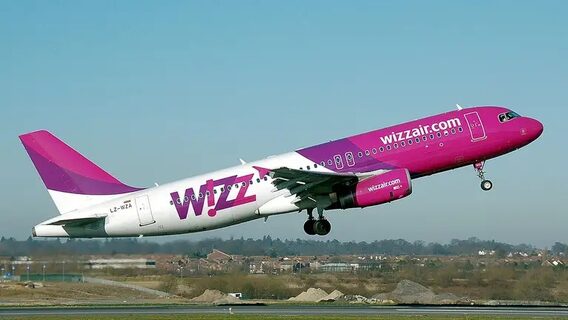 Starting next year, Wizz Air promises Starlink internet access on board its aircraft. What competitors say