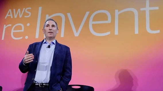 Програма бумерангів: Amazon намагається повернути звільнених працівників для ШІ-перегонів