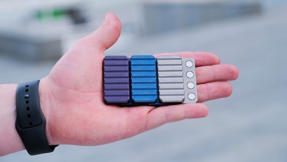 Київські винахідники представили на Kickstarter новий дизайн антистрес-гаджету  — Ti SLIDER PLATES і зібрали вже майже $5000