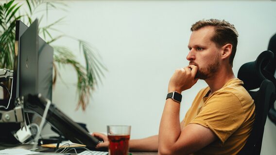 «Хай тільки хтось скаже, що немає вакансій для джунів». У DefTech шукають інженерів без досвіду — що пропонують