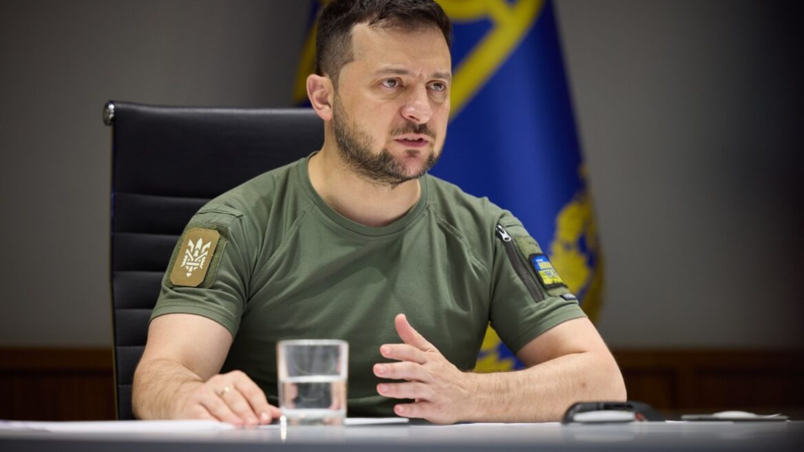 Україна почала застосовувати ракети «Нептун» і «Фламінго» у парі: Зеленський розкрив нові деталі про далекобійні удари по території росії