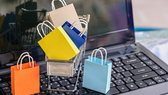 Almost every third Ukrainian makes purchases after reading reviews online, and every fifth searches for products on TikTok. What does the Deloitte study say?