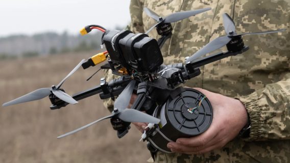 ЗСУ взяли на озброєння вже понад 80 дронів з оптоволокном та 25 дронів-перехоплювачів