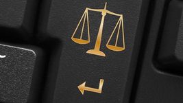 В Україні запустили додаток для участі в судах зі смартфона. Розповідаємо, як працює єСуд