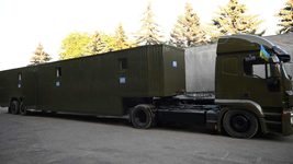 На Закарпатті для ЗСУ створили мобільну лазню та пральню на базі тягача IVECO Stralis 460: фото, відео