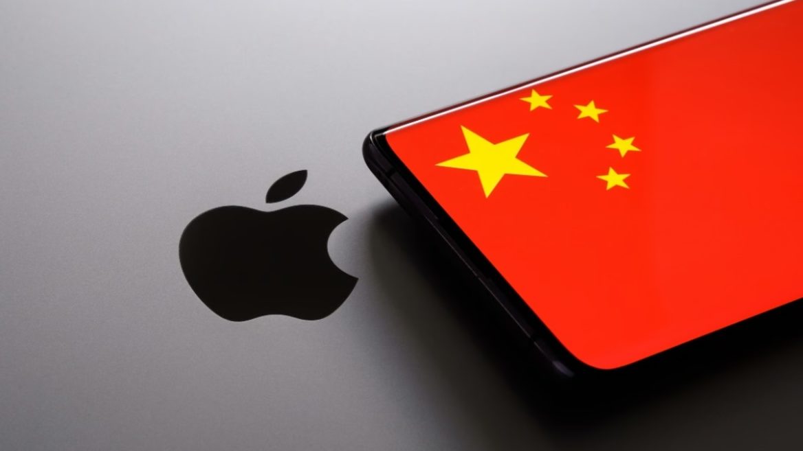 Apple вилучає WhatsApp Telegram та Signal з китайського магазину за наказом Пекіна