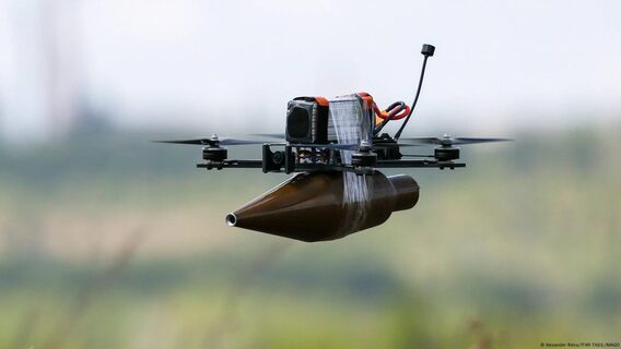 Зона смерті 50 км завширшки. Нові можливості FPV-дронів зробили небезпечними навіть глибокий тил і прифронтові міста. З обох сторін
