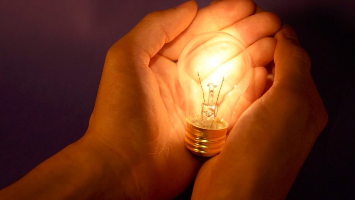 Коли українці матимуть більше електроенергії: у Кабміні назвали дедлайн