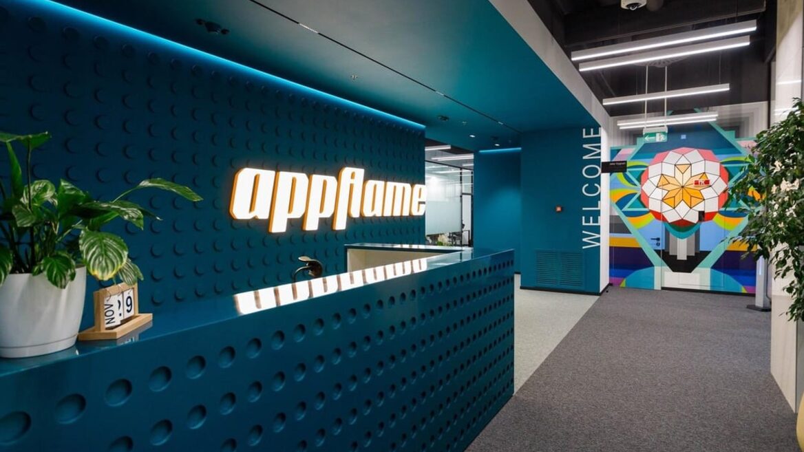 appflame замінила стандартні бенефіти на «кафетерій». Тепер співробітники самі обирають на що витратити бюджет. Для фахівців на ремоуті грошей виділяють більше