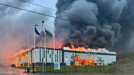 Sparrow industrial park is on fire in Lviv, among whose residents are FM Logistics, PrivatBank, and Aurora Multimarket