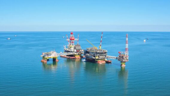 Дрони СБУ зробили «бавовну» в Каспійському морі — пошкоджено російську нафтову платформу