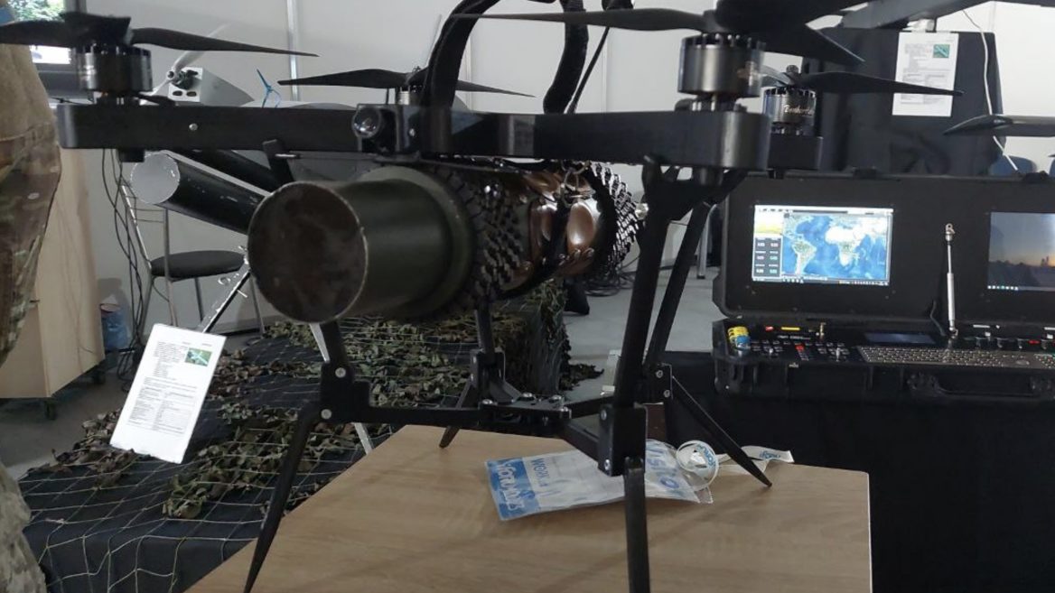 Черниговская компания First Contact запускает в серийное производство квадрокоптер «Оса». Что он умеет
