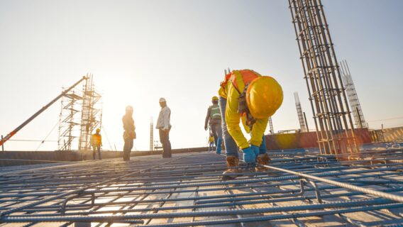 Ukrainian IT guy launches “marketplace for Ukraine’s recovery.” How Zerva should connect customers, craftsmen, and construction companies