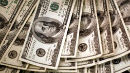 The dollar reached 44 UAH, adding 60-70 kopecks per day
