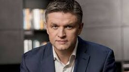 «Квадрокоптер з автоматом Калашникова не демонструє нашу інженерну культуру» — Шимків про виставку озброєнь Eurosatory у Парижі