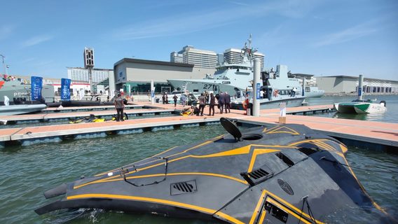 Українські розробники представили на виставці в ОАЕ прототип унікального підводного човна-безпілотника «Кронос»