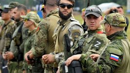 «ПВК Вагнер» нанимает медиков и операторов дронов через Facebook и Twitter. Компания Маска ответила на это эмодзи с дерьмом