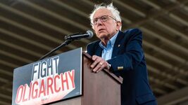 “Democracy is not keeping up with technology.” Bernie Sanders calls for a freeze on the construction of AI data centers