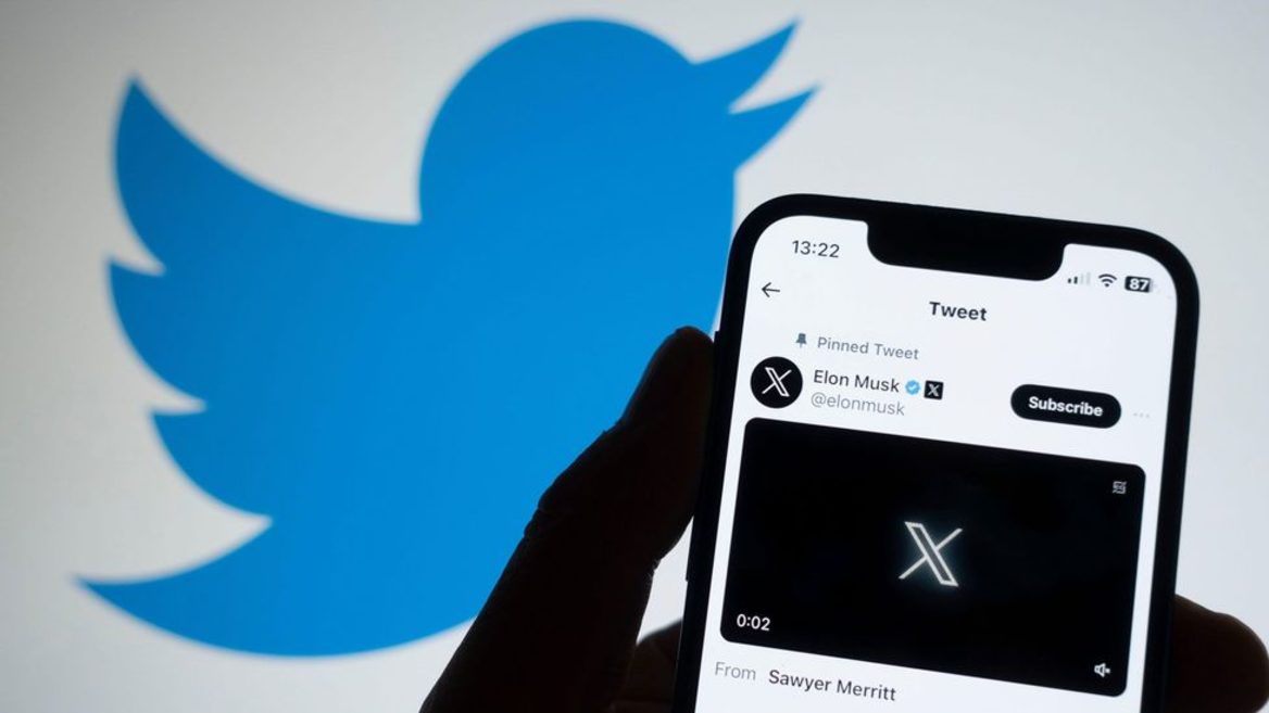 Користувачі соцмережі X (колишній Twitter) тепер можуть офіційно завантажувати відео з вебсайту. Але є кілька нюансів