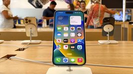 Податкова проводить перевірки в магазинах, які продавали гаджети Apple в Україні — нардеп